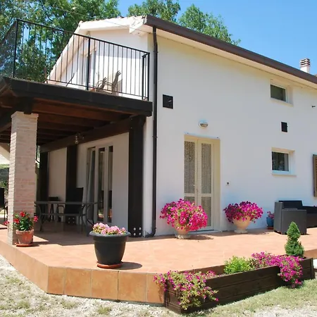 Casa Con Vista Holiday Rentals, Jasmine Guardiagrele